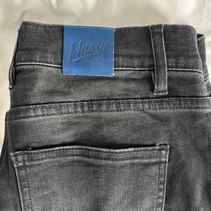 Men’s Mugsy Jeans - black wash, 31x30. NWOT - pet and smoke free home.